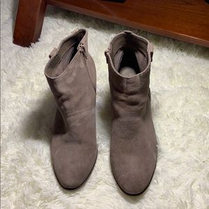 BASS BOOTIES Barely worn